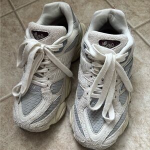 New Balance 9060 4y (woman’s 6)